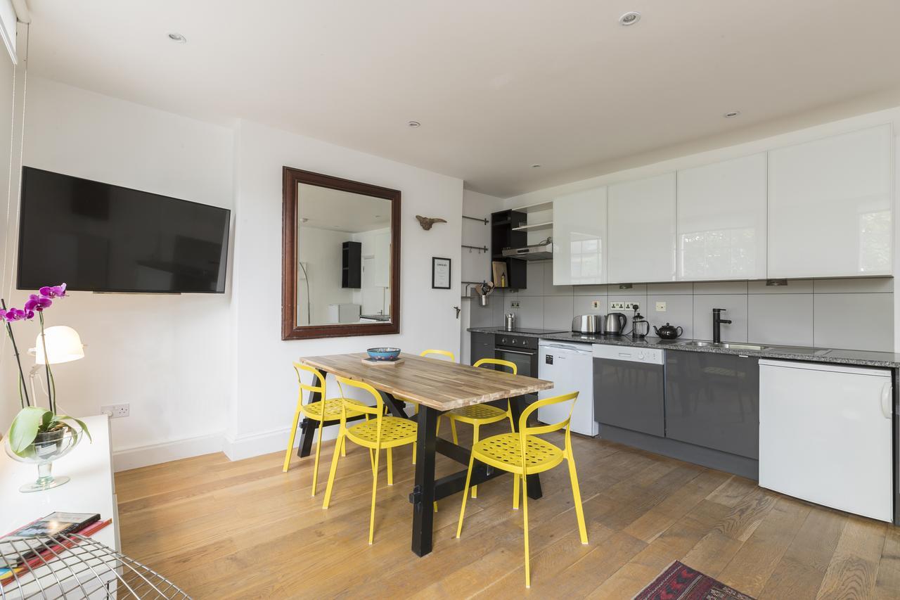 Spacious And Chic Flat In Angel London Kültér fotó